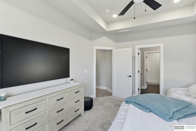 6017 N HWS Cleveland Boulevard, Omaha, NE 68116