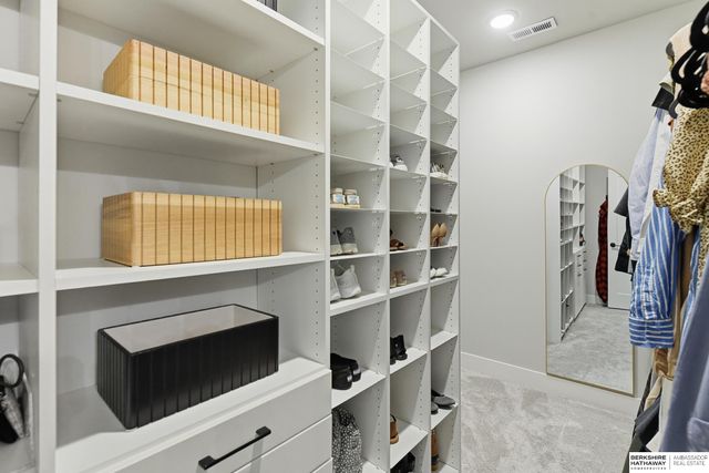 6017 N HWS Cleveland Boulevard, Omaha, NE 68116