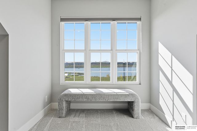 6017 N HWS Cleveland Boulevard, Omaha, NE 68116