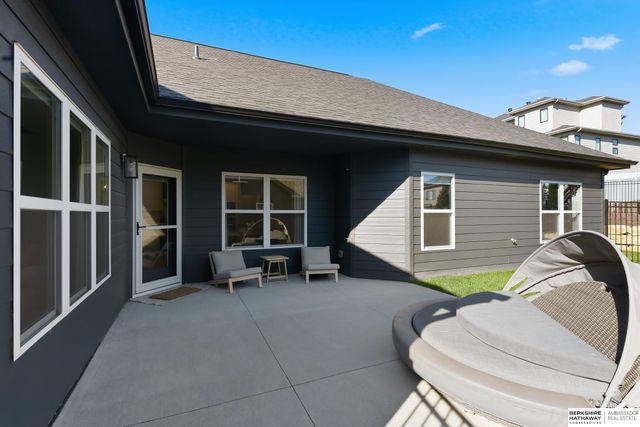 6017 N HWS Cleveland Boulevard, Omaha, NE 68116