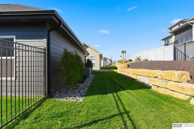 6017 N HWS Cleveland Boulevard, Omaha, NE 68116