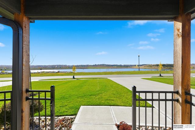 6017 N HWS Cleveland Boulevard, Omaha, NE 68116