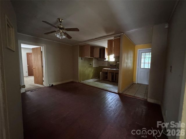 3209 Lasalle Street, Charlotte, NC 28216
