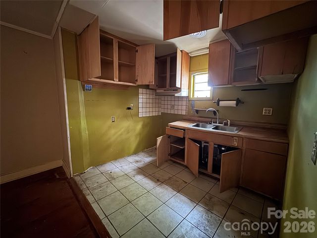 3209 Lasalle Street, Charlotte, NC 28216