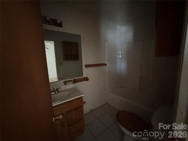 3209 Lasalle Street, Charlotte, NC 28216