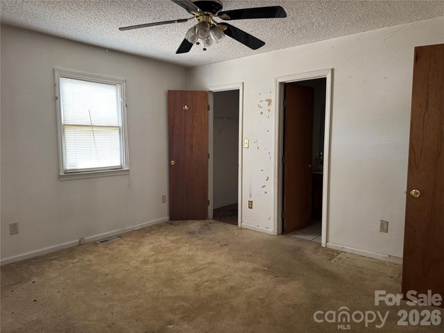3209 Lasalle Street, Charlotte, NC 28216
