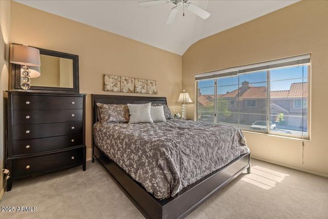 1633 E LAKESIDE Drive 167, Gilbert, AZ 85234