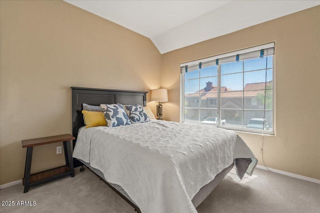 1633 E LAKESIDE Drive 167, Gilbert, AZ 85234