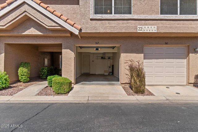 1633 E LAKESIDE Drive 167, Gilbert, AZ 85234