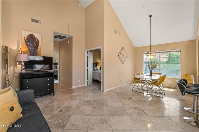 1633 E LAKESIDE Drive 167, Gilbert, AZ 85234