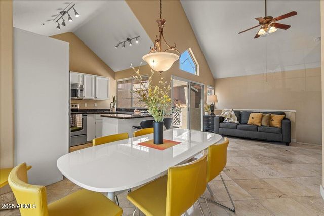 1633 E LAKESIDE Drive 167, Gilbert, AZ 85234