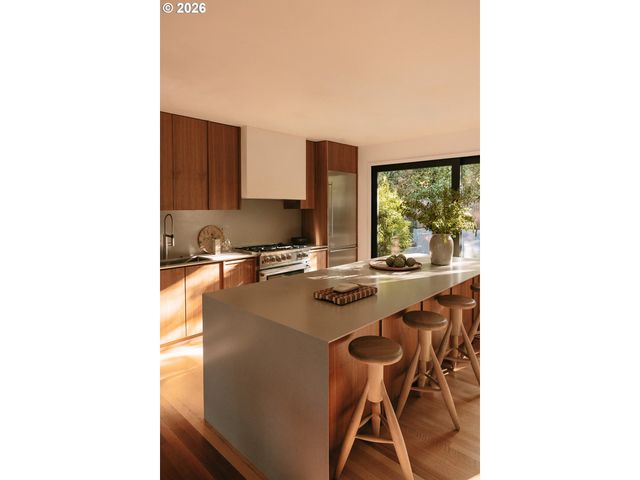 6015 Se SALMON St, Portland, OR 97215