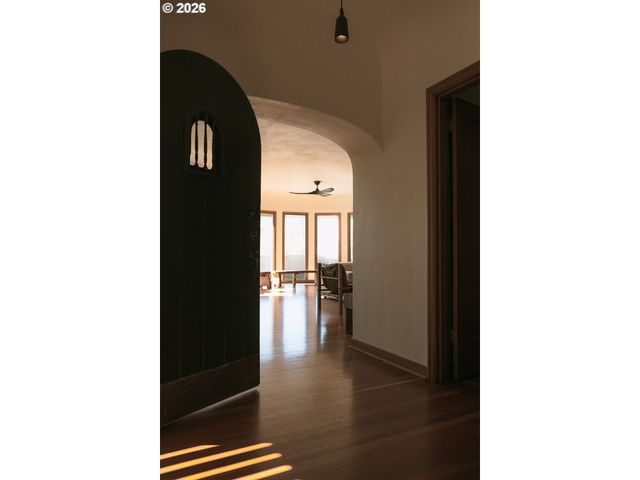 6015 Se SALMON St, Portland, OR 97215