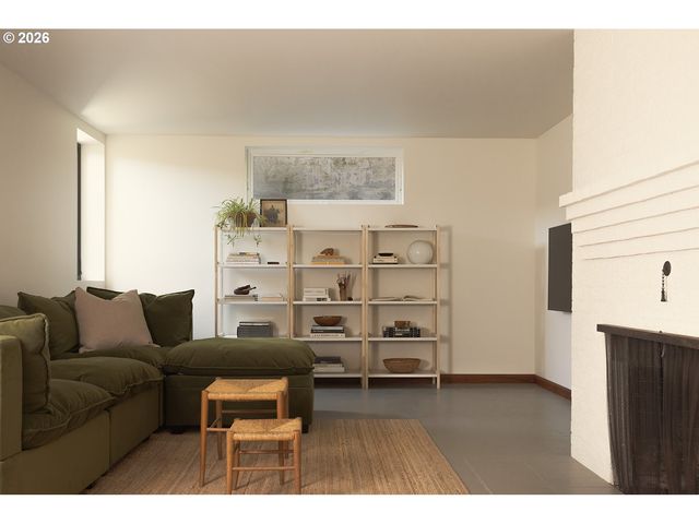 6015 Se SALMON St, Portland, OR 97215