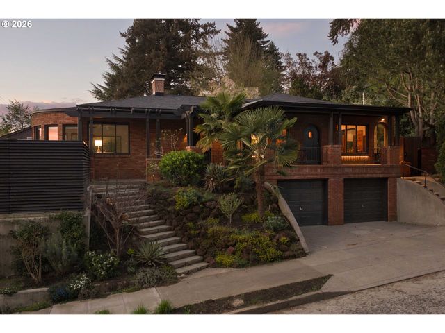 6015 Se SALMON St, Portland, OR 97215