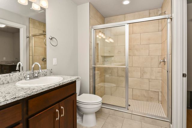 714 N Fox Hill Circle, Nixa, MO 65714