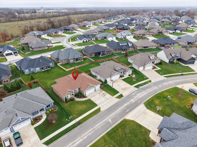 714 N Fox Hill Circle, Nixa, MO 65714