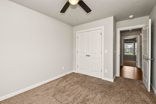 714 N Fox Hill Circle, Nixa, MO 65714