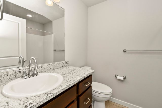 714 N Fox Hill Circle, Nixa, MO 65714