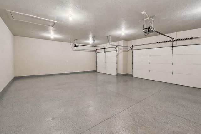 714 N Fox Hill Circle, Nixa, MO 65714