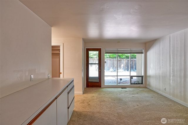 8808 SE 54th SE, Mercer Island, WA 98040