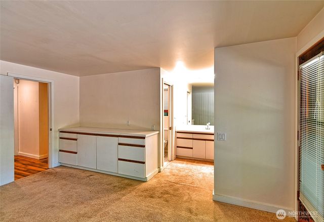 8808 SE 54th SE, Mercer Island, WA 98040