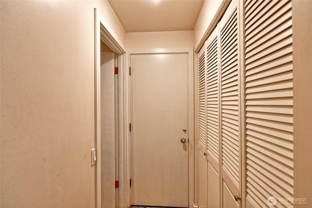 8808 SE 54th SE, Mercer Island, WA 98040