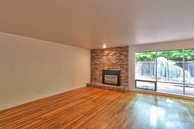 8808 SE 54th SE, Mercer Island, WA 98040
