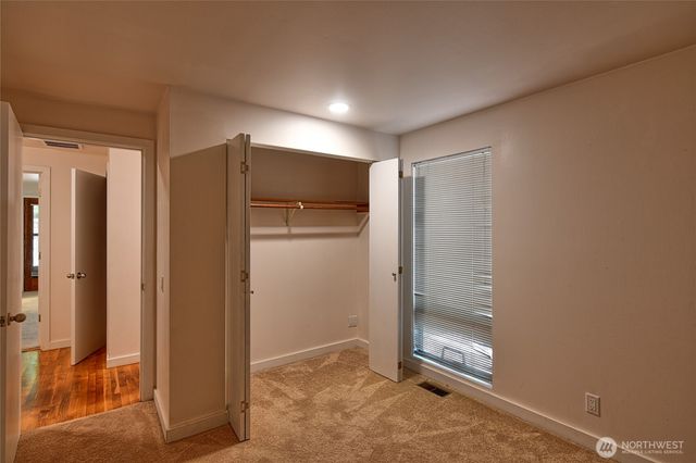 8808 SE 54th SE, Mercer Island, WA 98040