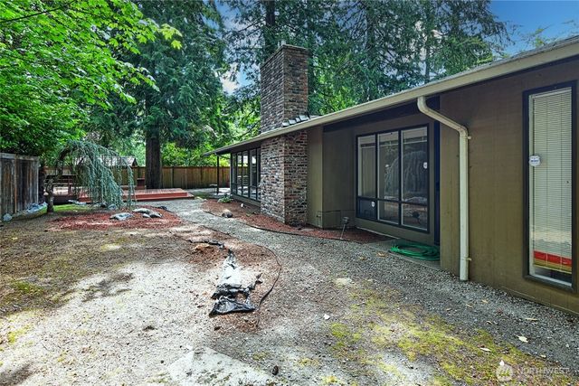 8808 SE 54th SE, Mercer Island, WA 98040