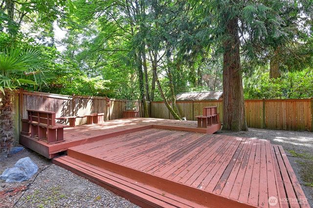8808 SE 54th SE, Mercer Island, WA 98040