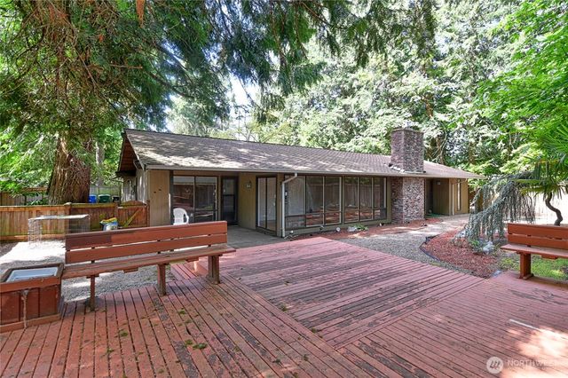 8808 SE 54th SE, Mercer Island, WA 98040