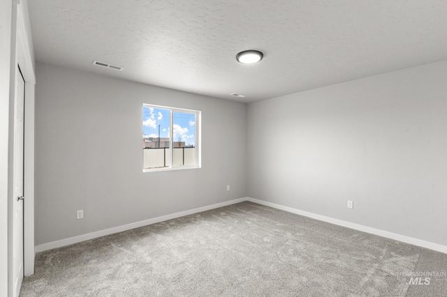 215 W 17th Ave, Jerome, ID 83338