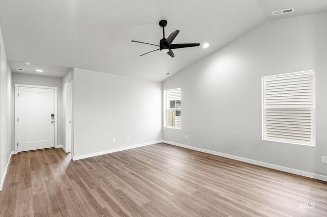215 W 17th Ave, Jerome, ID 83338