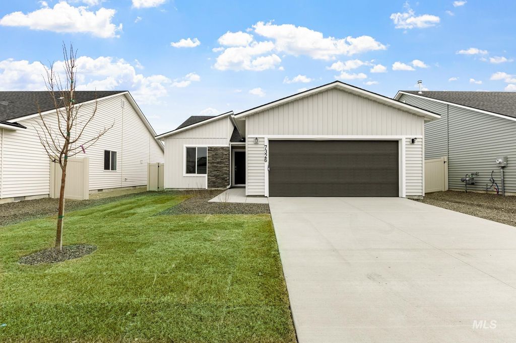 215 W 17th Ave, Jerome, ID 83338