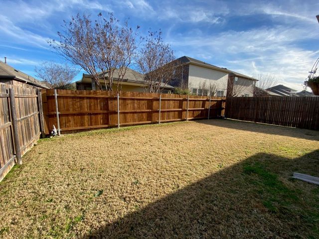 2860 Houston Wood Drive, Fort Worth, TX 76244