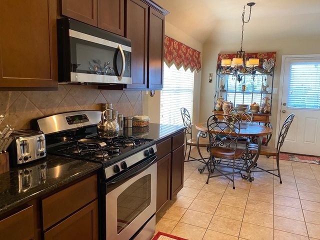 2860 Houston Wood Drive, Fort Worth, TX 76244