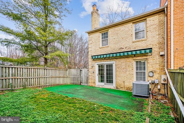 2201 MCLEAN PARK RD, Falls Church, VA 22043