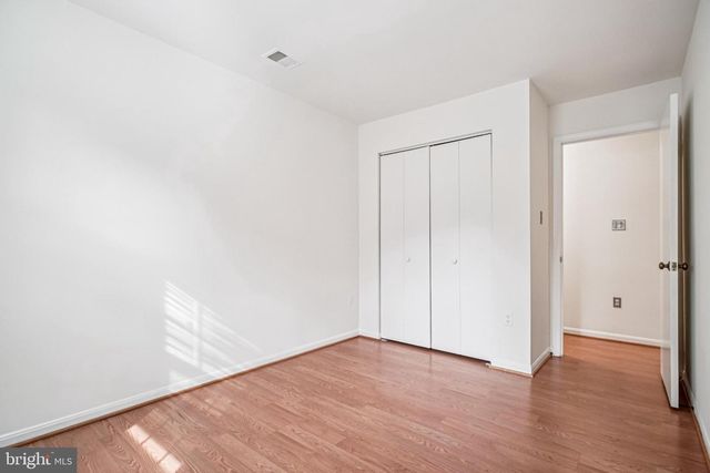 2201 MCLEAN PARK RD, Falls Church, VA 22043