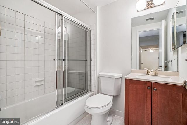 2201 MCLEAN PARK RD, Falls Church, VA 22043