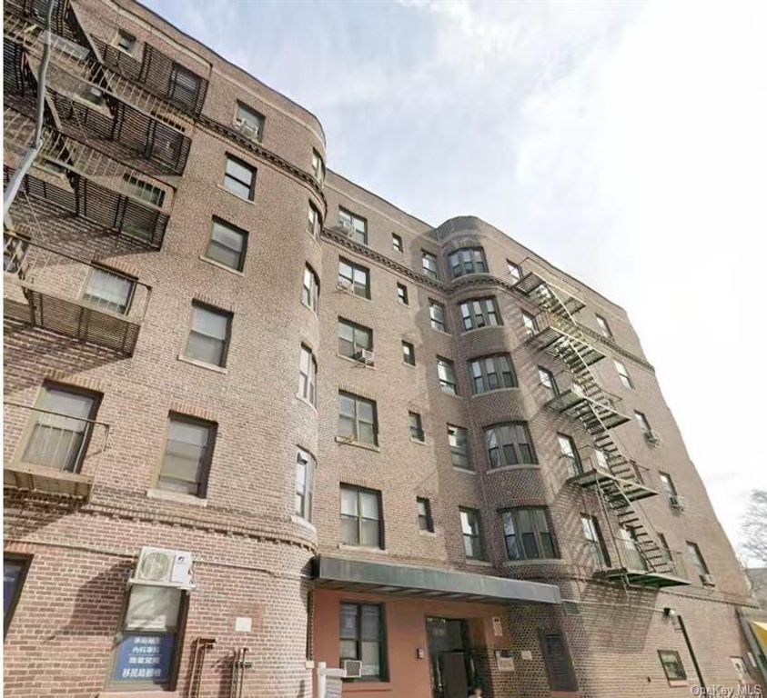 83-06 Vietor Avenue 4G, Elmhurst, NY 11373 — exterior
