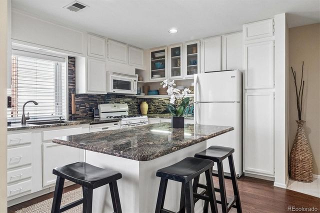 475 Columbine Street, Denver, CO 80206