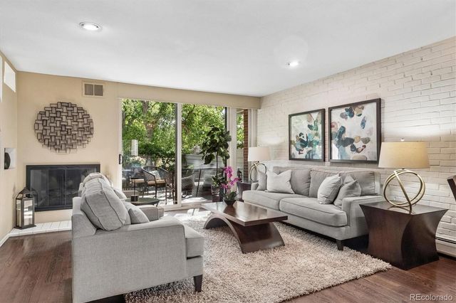 475 Columbine Street, Denver, CO 80206