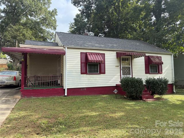 2618 Roslyn Avenue, Charlotte, NC 28208