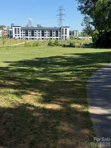 2618 Roslyn Avenue, Charlotte, NC 28208