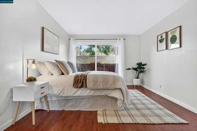 2005 Pleasant Valley Ave 103, Oakland, CA 94611