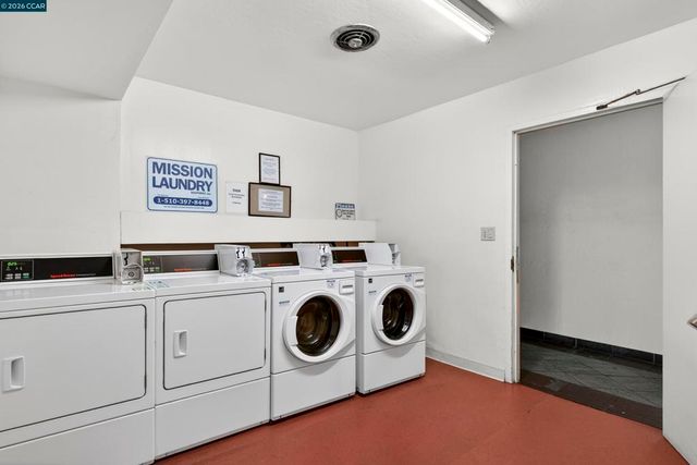 2005 Pleasant Valley Ave 103, Oakland, CA 94611