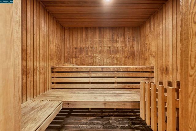 2005 Pleasant Valley Ave 103, Oakland, CA 94611