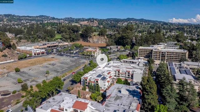 2005 Pleasant Valley Ave 103, Oakland, CA 94611