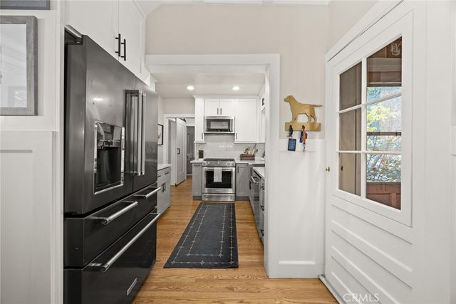 550 OAKDALE, Sierra Madre, CA 91024